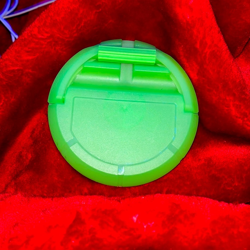 Glow In The Dark, Phone stand.